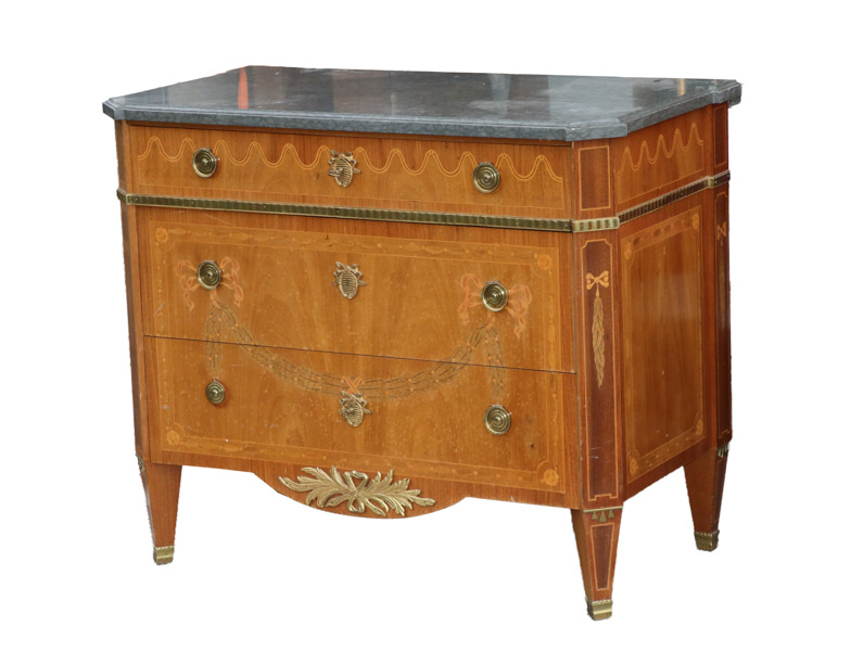 Byrå, gustaviansk stil, 1900-tal