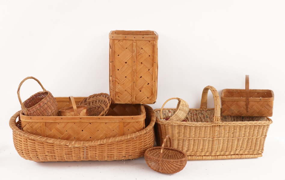 Parti flätade korgar, m.m.