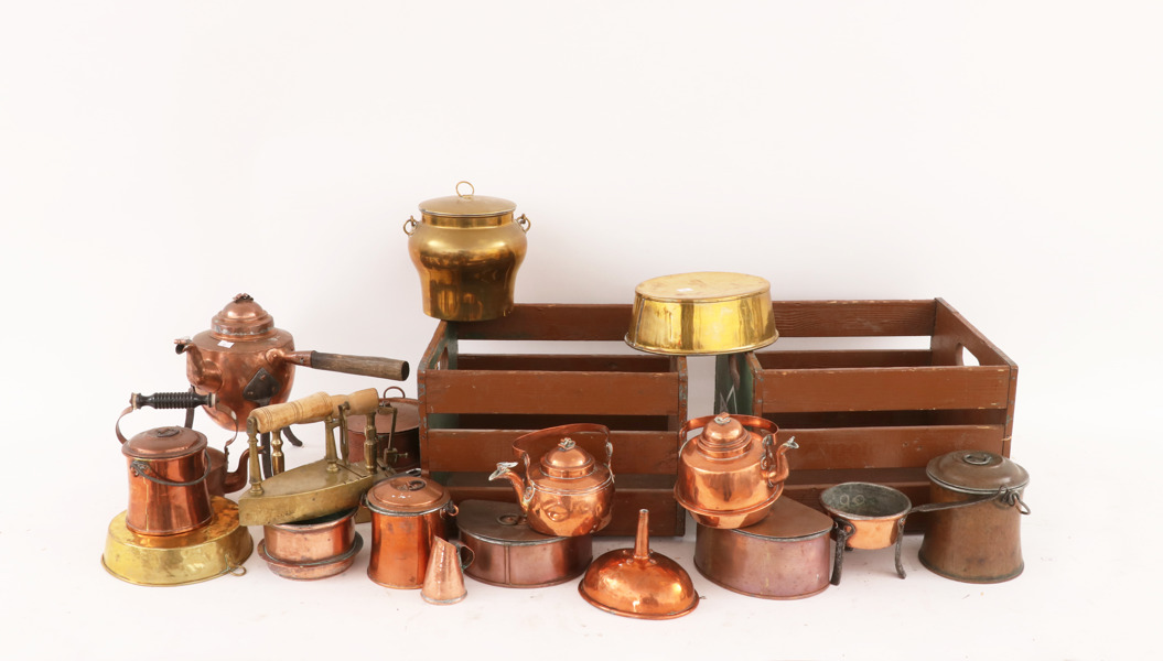 Parti koppar- och mässingsföremål, 18/1900-tal