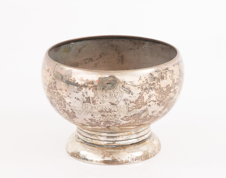 Skål på fot, silver, 1900-tal