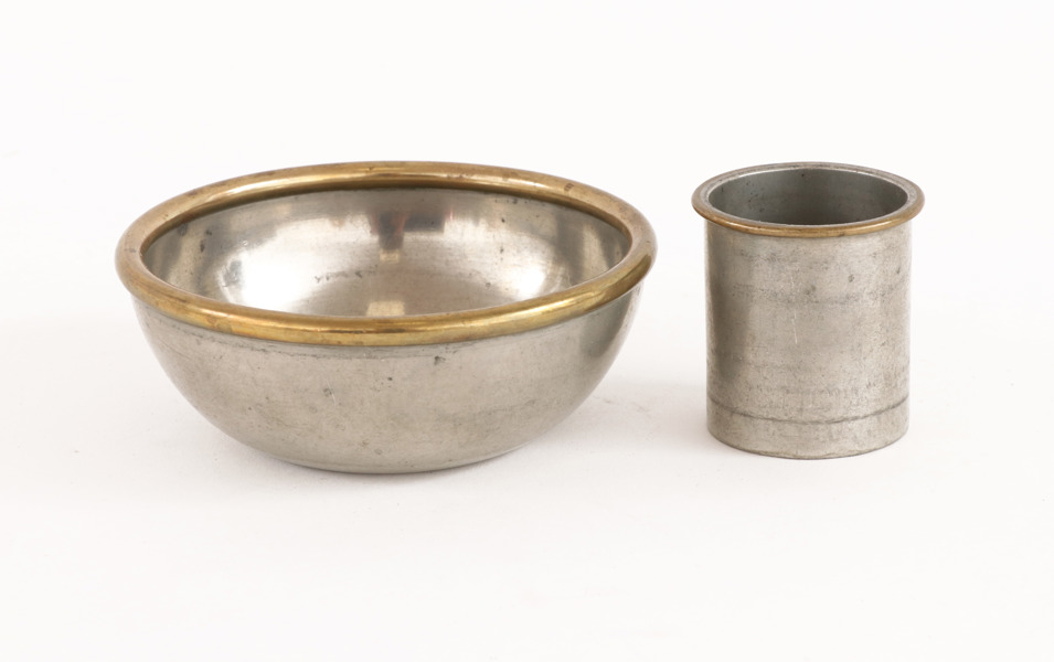 Tenn 2 delar, firma Svenskt Tenn, 1932/1936