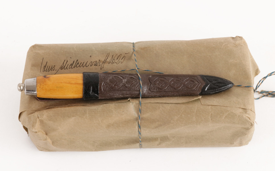 Förpackning med slidknivar, enligt påskrift 1 dussin