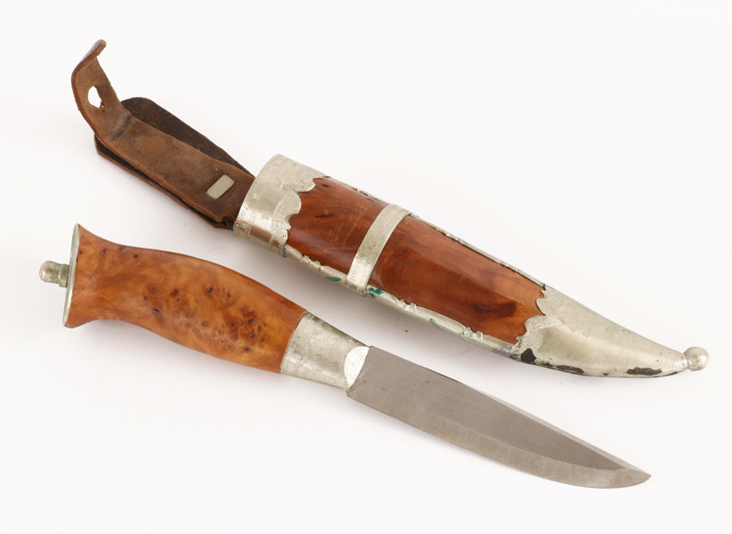 Kniv med slida, monogramsignerad AL