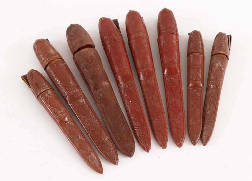 Knivar med slida 8st, Erik Frost, Mora