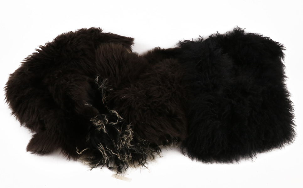 Fällar 2st, väst samt boa