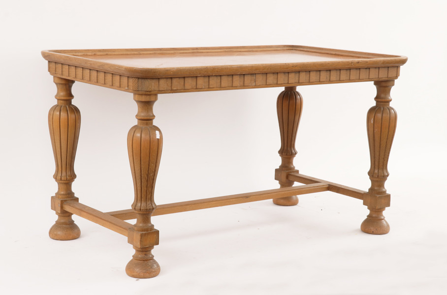 Salongsbord, 1900-talets första hälft