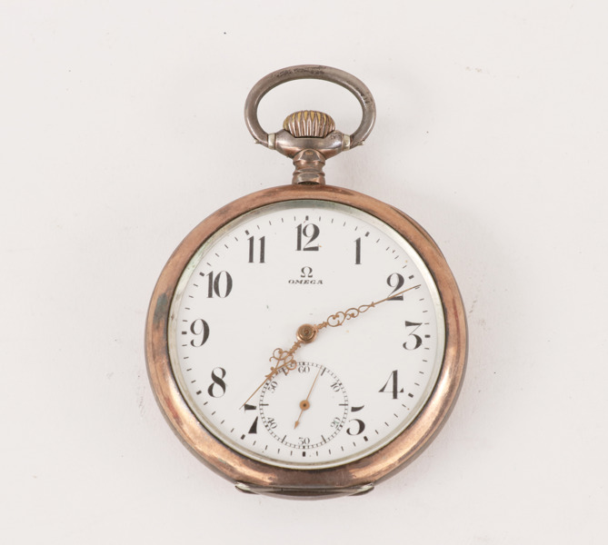 Fickur i silver, Omega