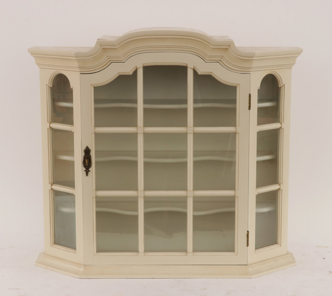 Väggvitrinskåp, Åmells Möbler, 1900-talets slut