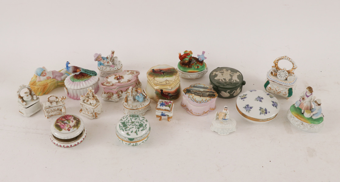 Parti lockaskar, mestadels tidigt 1900-tal