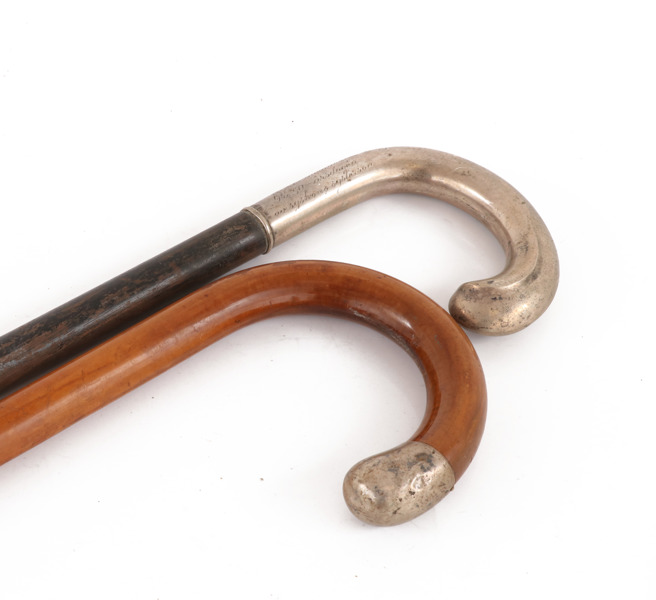 Spatserkäppar 2st, med detaljer av silver