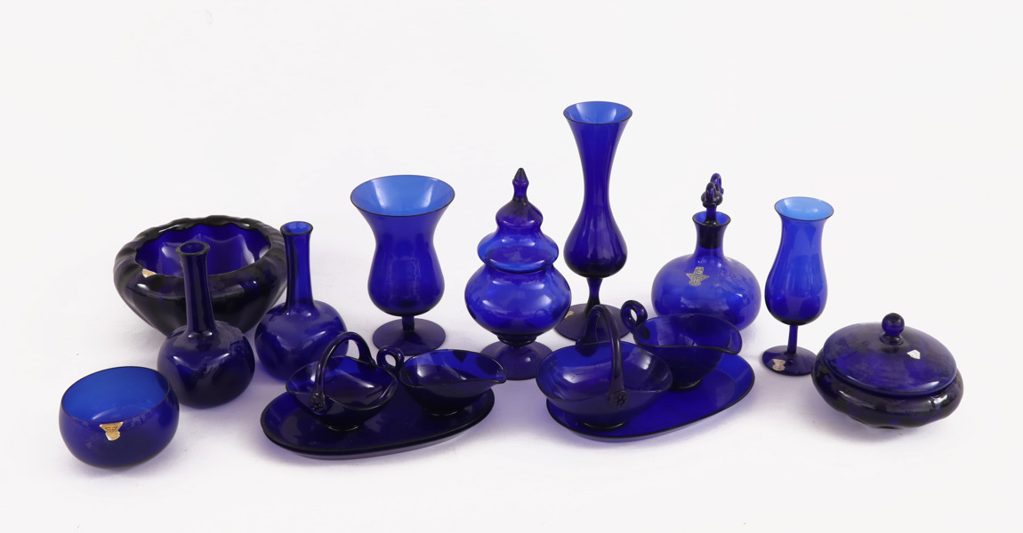 Glas 16 delar, mestadels Gullaskruf