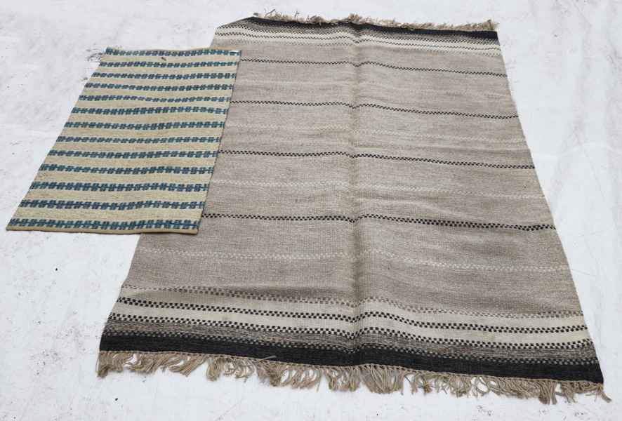 Vävda mattor 2st, 1900-talets andra hälft