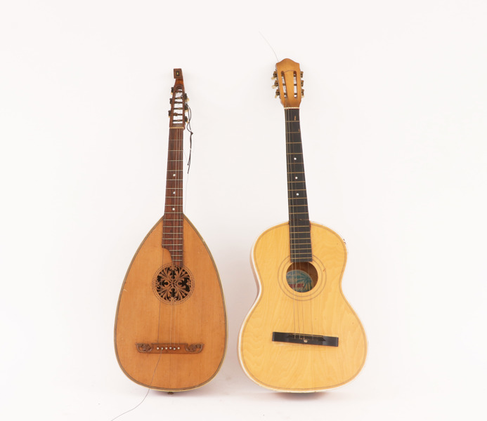 Stränginstrument 2st