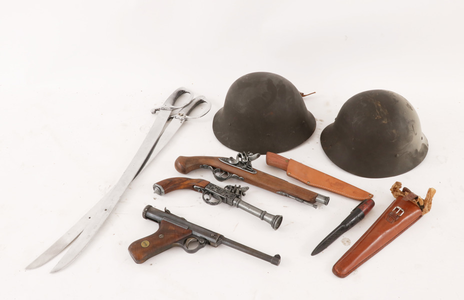 Militaria, m.m. 10 delar