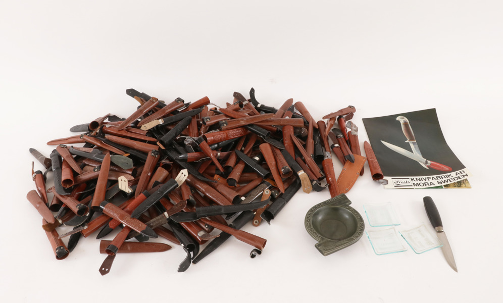 Stort parti knivslidor, m.m. Mora