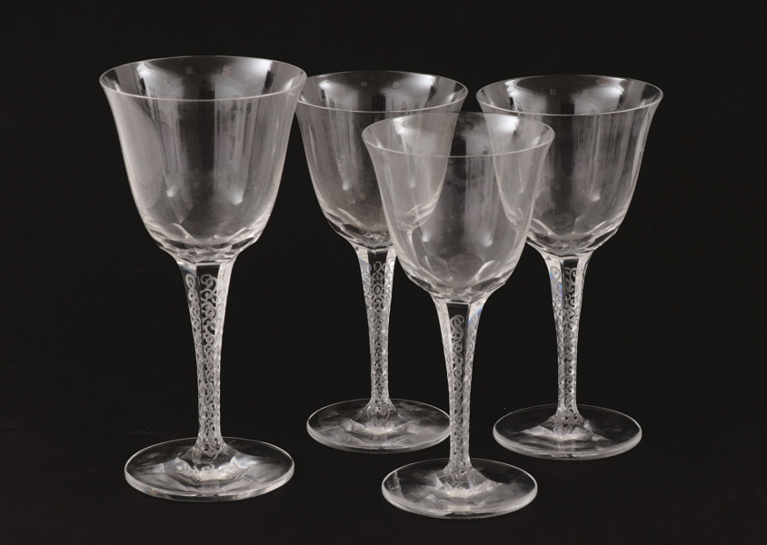 Vitvinsglas 3st samt rödvinsglas, "Treves", Lalique, Frankrike