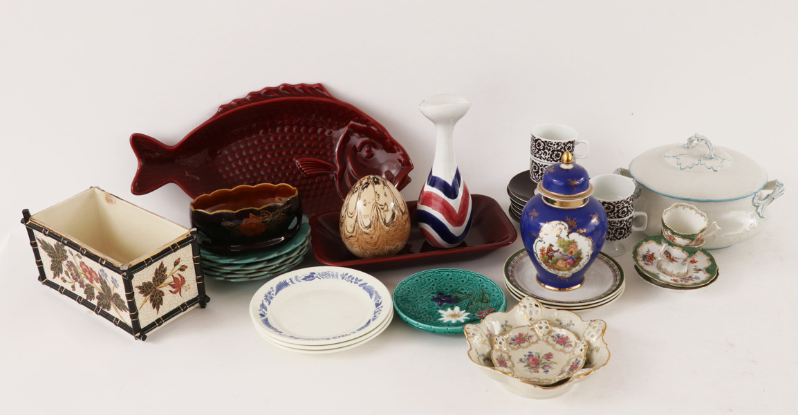 Parti porslin och keramik