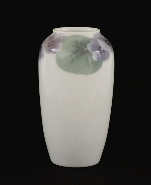 Vas, Georg Asplund för Rörstrand, tidigt 1900-tal