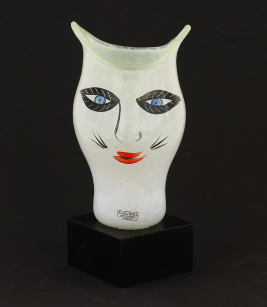 Vas, "Open Minds", Ulrica Hydman Vallien för Kosta Boda