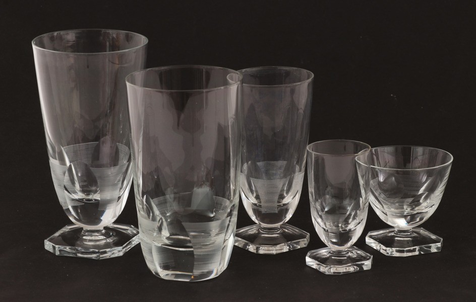 Glasservis, omkring 1900-talets mitt