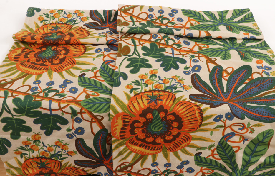 Gardiner ett par, "Ariala", Josef Frank för firma Svenskt Tenn