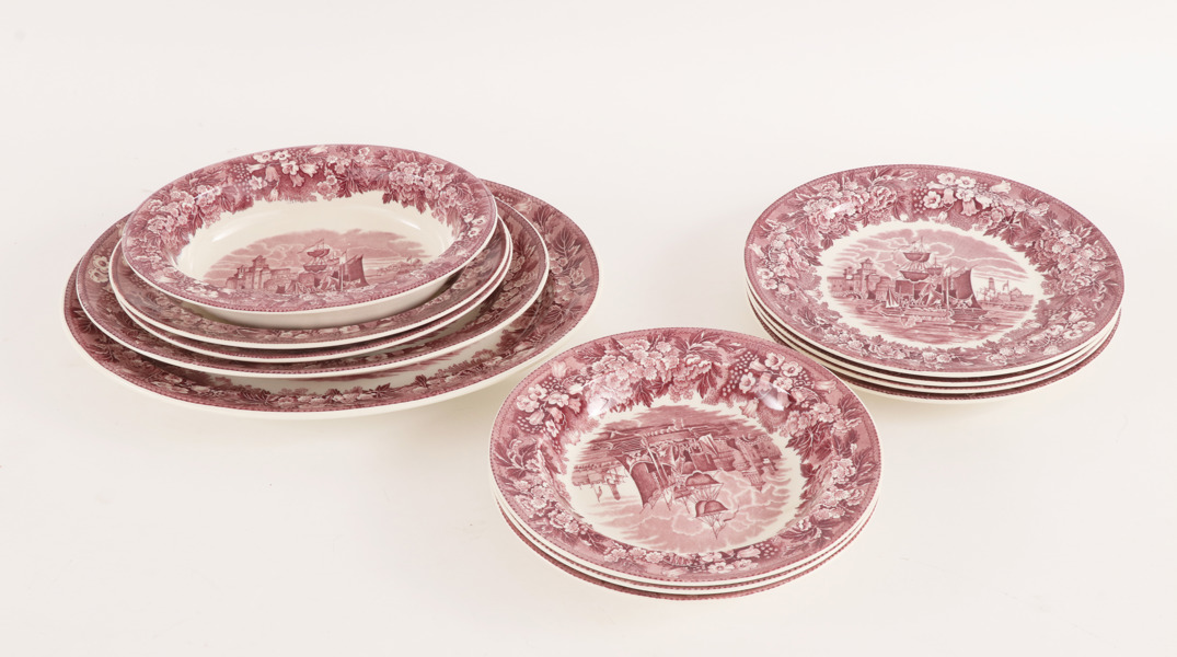 Matservisdelar 12st, "Ferrara", Wedgwood, England