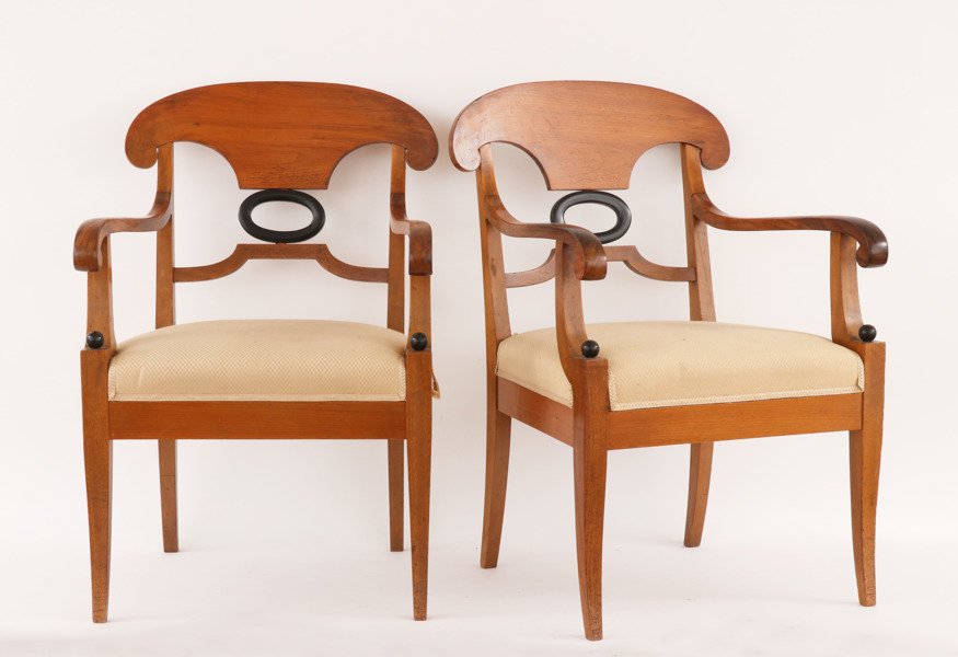 Karmstolar ett par, Karl Johan stil, 1800-tal