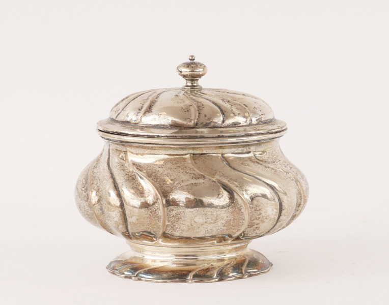 Sockerskrin i silver, rokokostil, Tyskland, 1900-talets första hälft