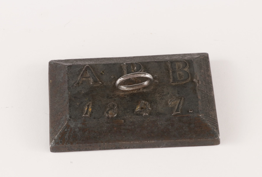 Brevpress i järn, daterad 1847