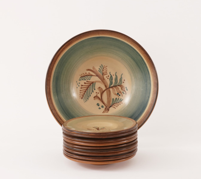 Assietter 9st samt uppläggningsfat, Jerk Werkmäster för Nittsjö