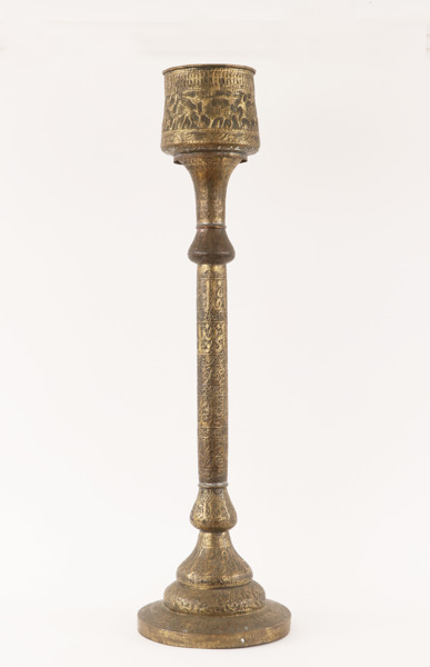 Piedestal med ytterfoder, mellanöstern, 18/1900-tal