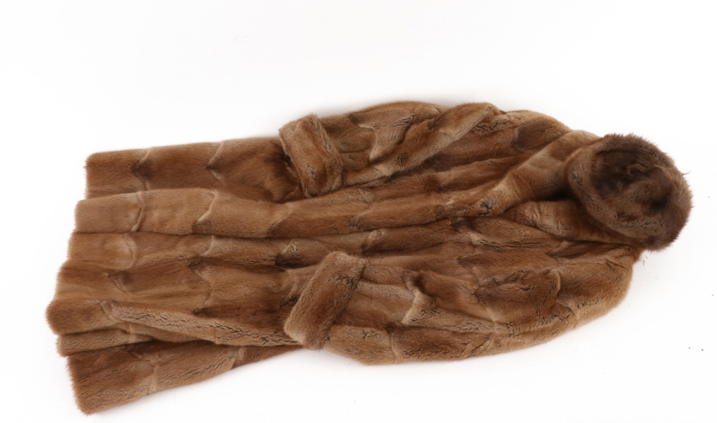 Pälskappa med mössa, Karl Lindblom