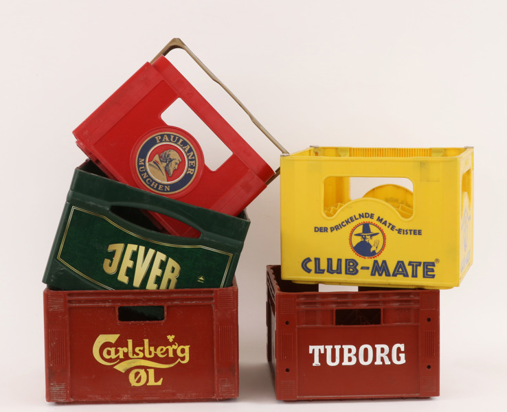 Plastbackar 5 delar, bl.a. Carlsberg