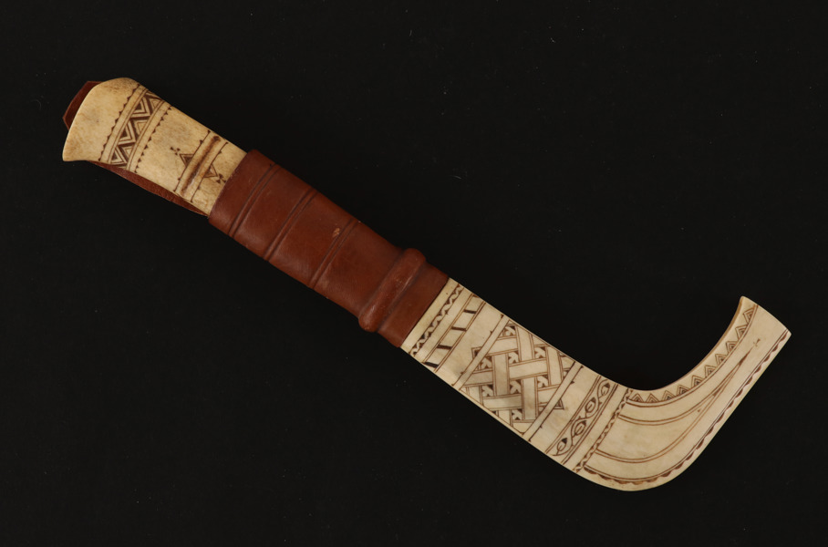 Kniv med slida, Paul Larsson