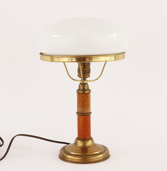 Bordslampa, 1900-talets första hälft