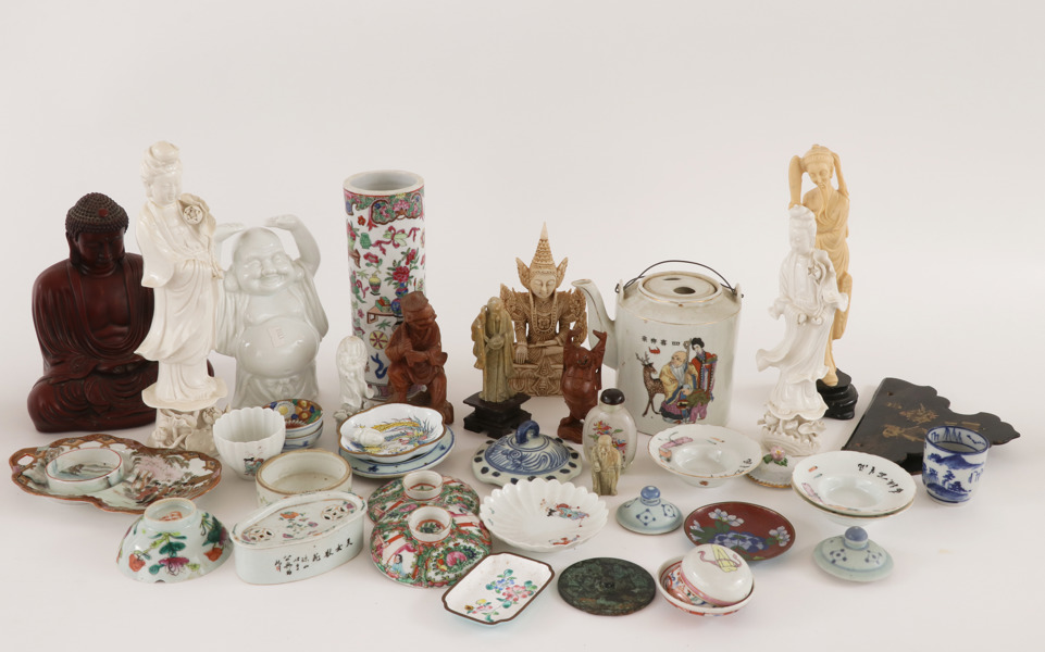 Parti orientaliska föremål