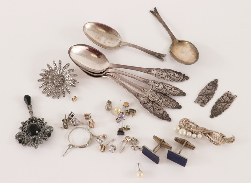 Parti diverse, mestadels silver