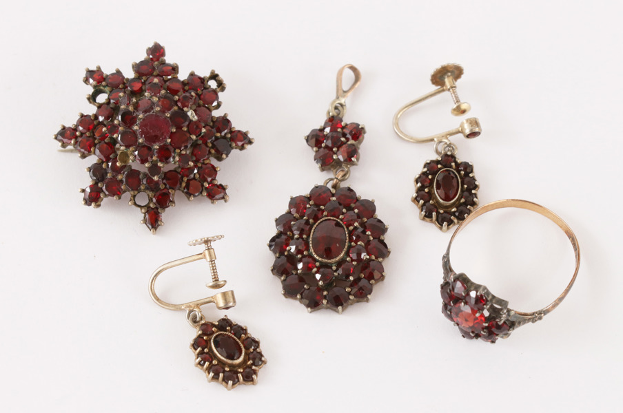 Granatsmycken 5 delar