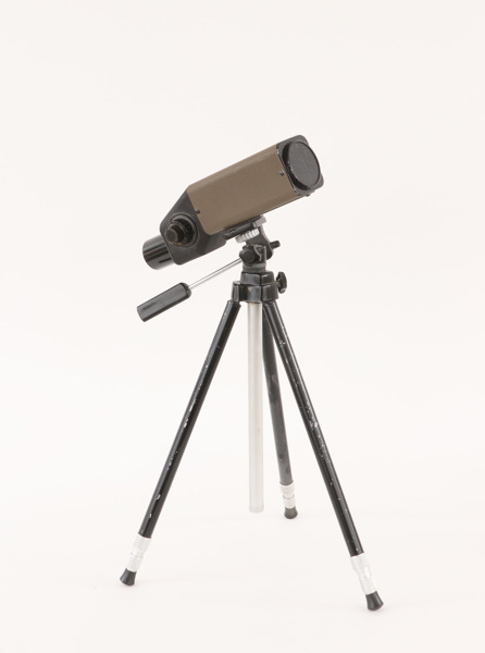 Kikare på ställning, Japan