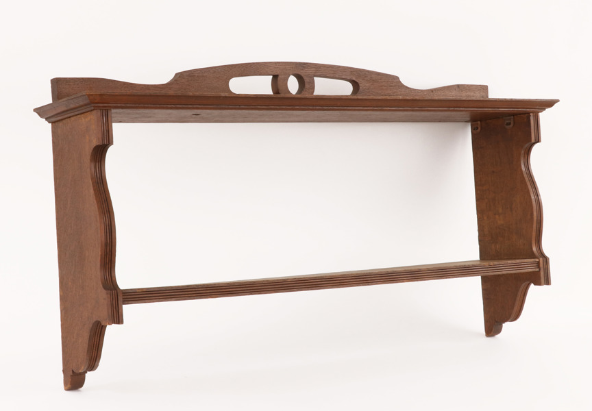 Vägghylla, jugend, 1900-talets början