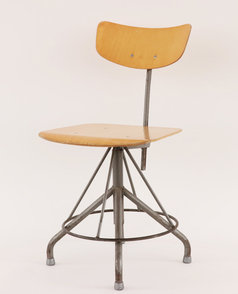 Industristol, omkring 1900-talets mitt