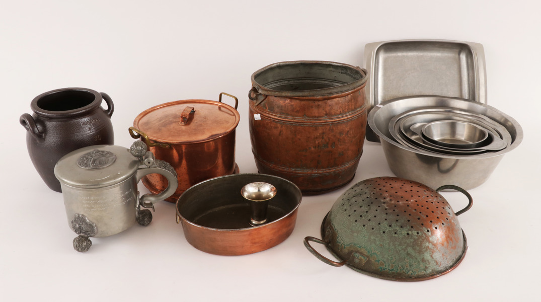 Parti metallföremål