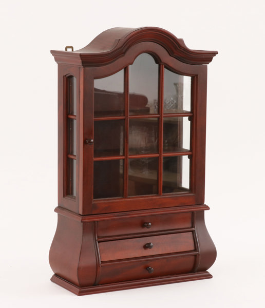 Vitrinskåp i miniatyr, rokokostil, 1900-talets slut