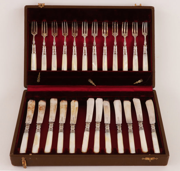 Bestick 24 delar, England