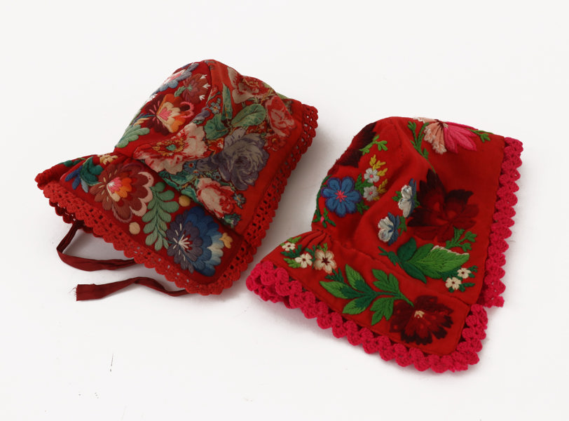 Dräkthättor 2st, Dala-Floda