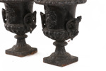 Trädgårdsurnor ett par, omkring år 1900