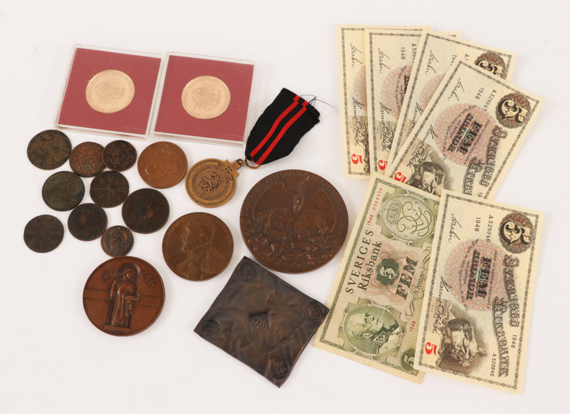 Parti mynt, medaljer och sedlar