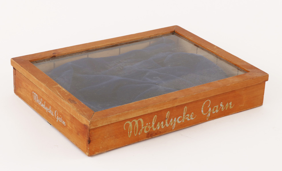 Sytrådsmonter, Mölnlycke Garn, omkring 1900-talets mitt