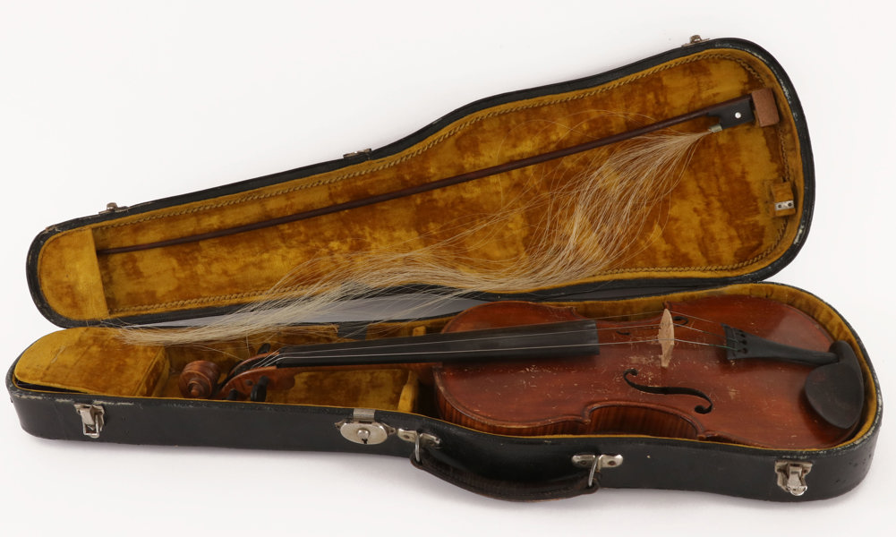 Fiol, Frans Conrad Karlström, Kiruna, daterad 1923