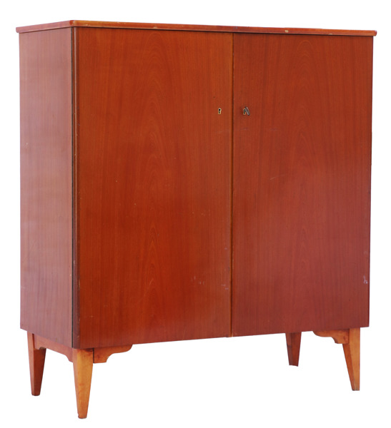 Skåp, omkring 1900-talets mitt